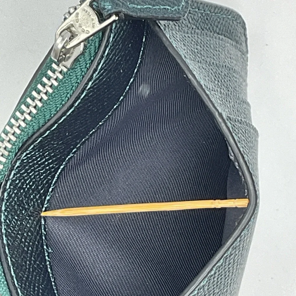 Coach zip top